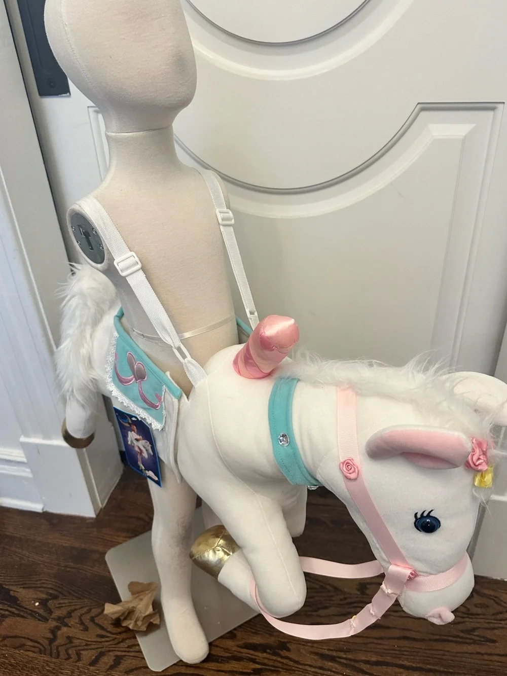 Plush White Carousel Horse Ride-On In Costume Halloween Size 3-7 Years NEW